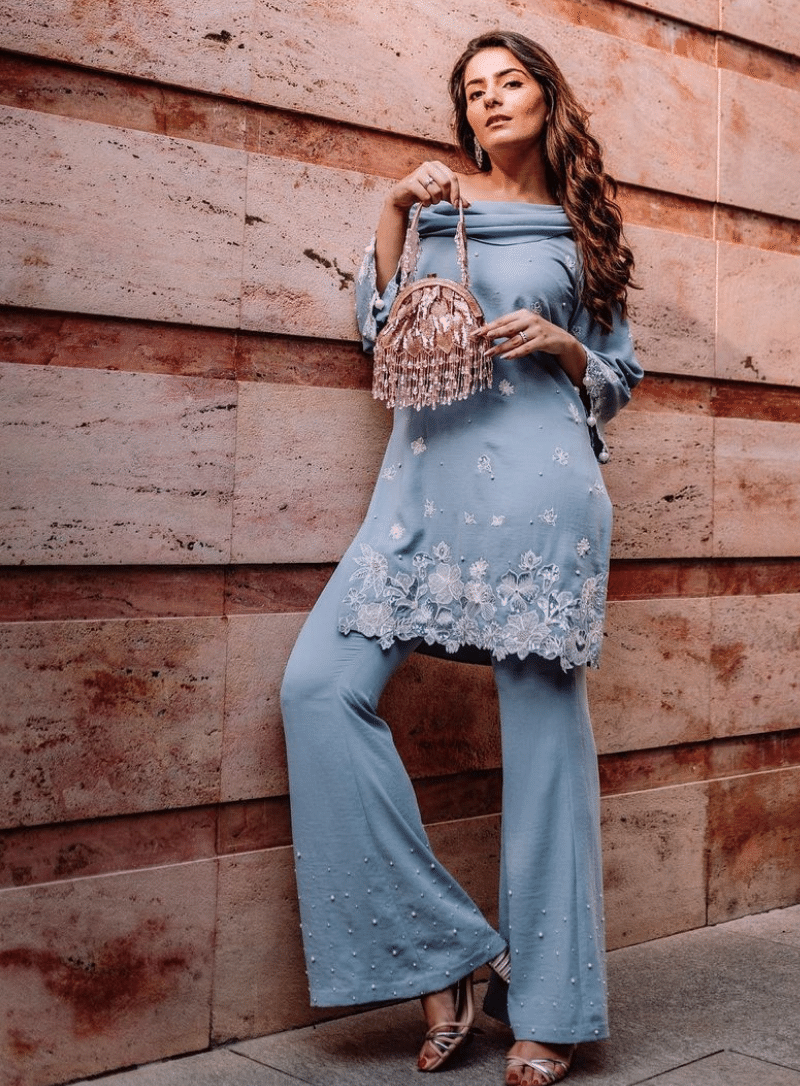 Hrutvy Clutch – Rose Gold SURBHI S DUA - Main Image