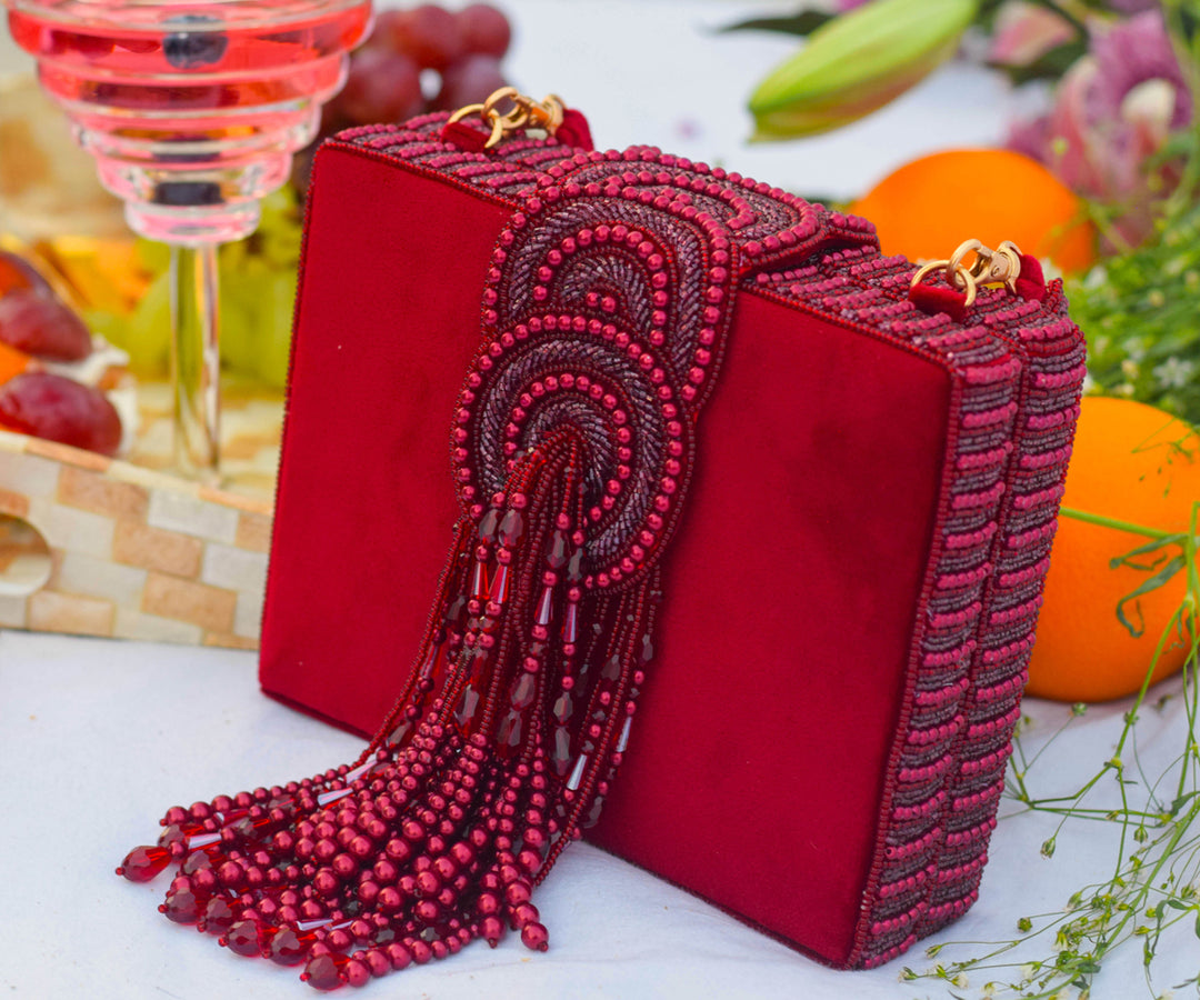 handbags for women,womens tote bags,shoulder bag for womens,women's duffle bags ,women duffle bag,duffle bag,women's ladies purse,branded stylish bag,vanity bag for ladies,purse brand ,ladies hand bags,branded sling bag,chain hand clutches,women pouches,stylish backpack,women's backpack ,ladies hand bags,small women's clutch bags ,shoulder bags for ladies,clutches for party wear,shoulder bags,ladies fashion bags , best brand for wallet,laptop bag ,handbag ,small travel bag for ladies .