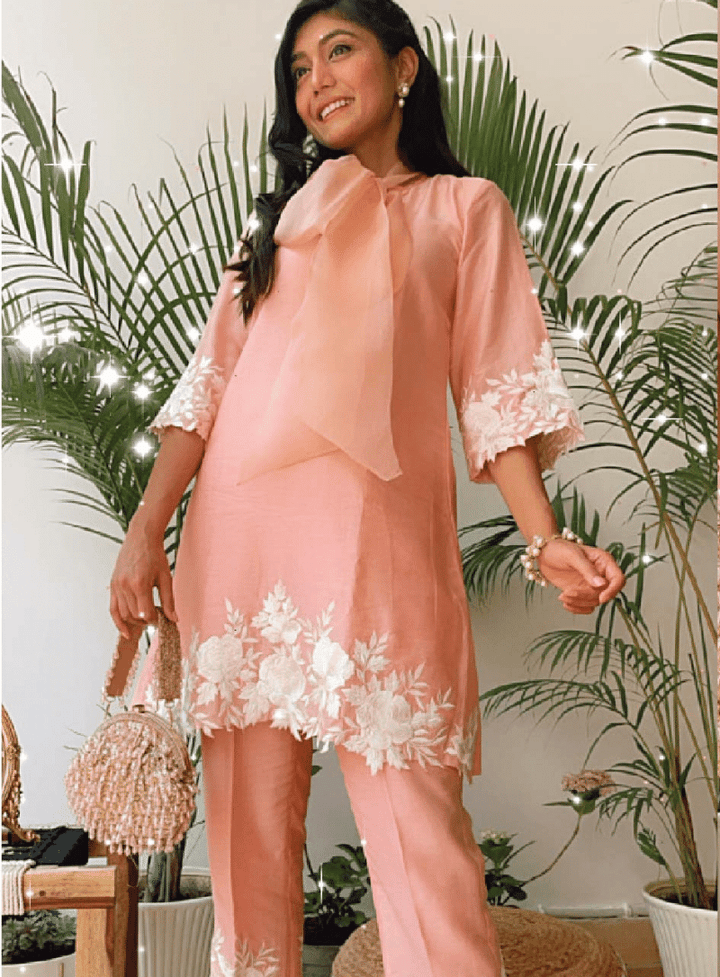 Paravi Clutch – Pink | SRISHTI AGGARWAL