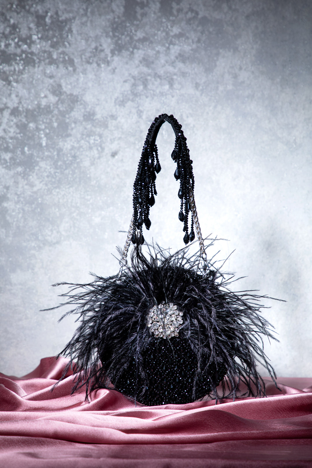 handbags for women,womens tote bags,shoulder bag for womens,women's duffle bags ,women duffle bag,duffle bag,women's ladies purse,branded stylish bag,vanity bag for ladies,purse brand ,ladies hand bags,branded sling bag,chain hand clutches,women pouches,stylish backpack,women's backpack ,ladies hand bags,small women's clutch bags ,shoulder bags for ladies,clutches for party wear,shoulder bags,ladies fashion bags , best brand for wallet,laptop bag ,handbag ,small travel bag for ladies .