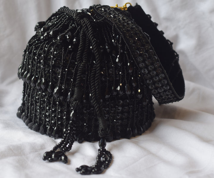 Shayna Bucket Bag – Midnight Black