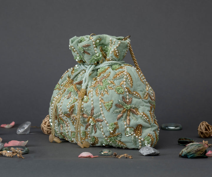 handbags for women,womens tote bags,shoulder bag for womens,women's duffle bags ,women duffle bag,duffle bag,women's ladies purse,branded stylish bag,vanity bag for ladies,purse brand ,ladies hand bags,branded sling bag,chain hand clutches,women pouches,stylish backpack,women's backpack ,ladies hand bags,small women's clutch bags ,shoulder bags for ladies,clutches for party wear,shoulder bags,ladies fashion bags , best brand for wallet,laptop bag ,handbag ,small travel bag for ladies .
