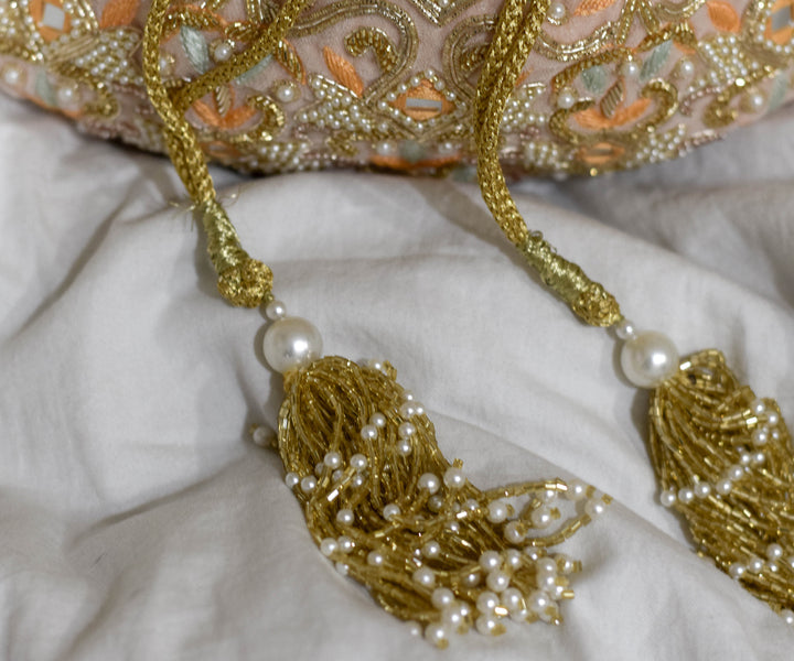 handbags for women,womens tote bags,shoulder bag for womens,women's duffle bags ,women duffle bag,duffle bag,women's ladies purse,branded stylish bag,vanity bag for ladies,purse brand ,ladies hand bags,branded sling bag,chain hand clutches,women pouches,stylish backpack,women's backpack ,ladies hand bags,small women's clutch bags ,shoulder bags for ladies,clutches for party wear,shoulder bags,ladies fashion bags , best brand for wallet,laptop bag ,handbag ,small travel bag for ladies .