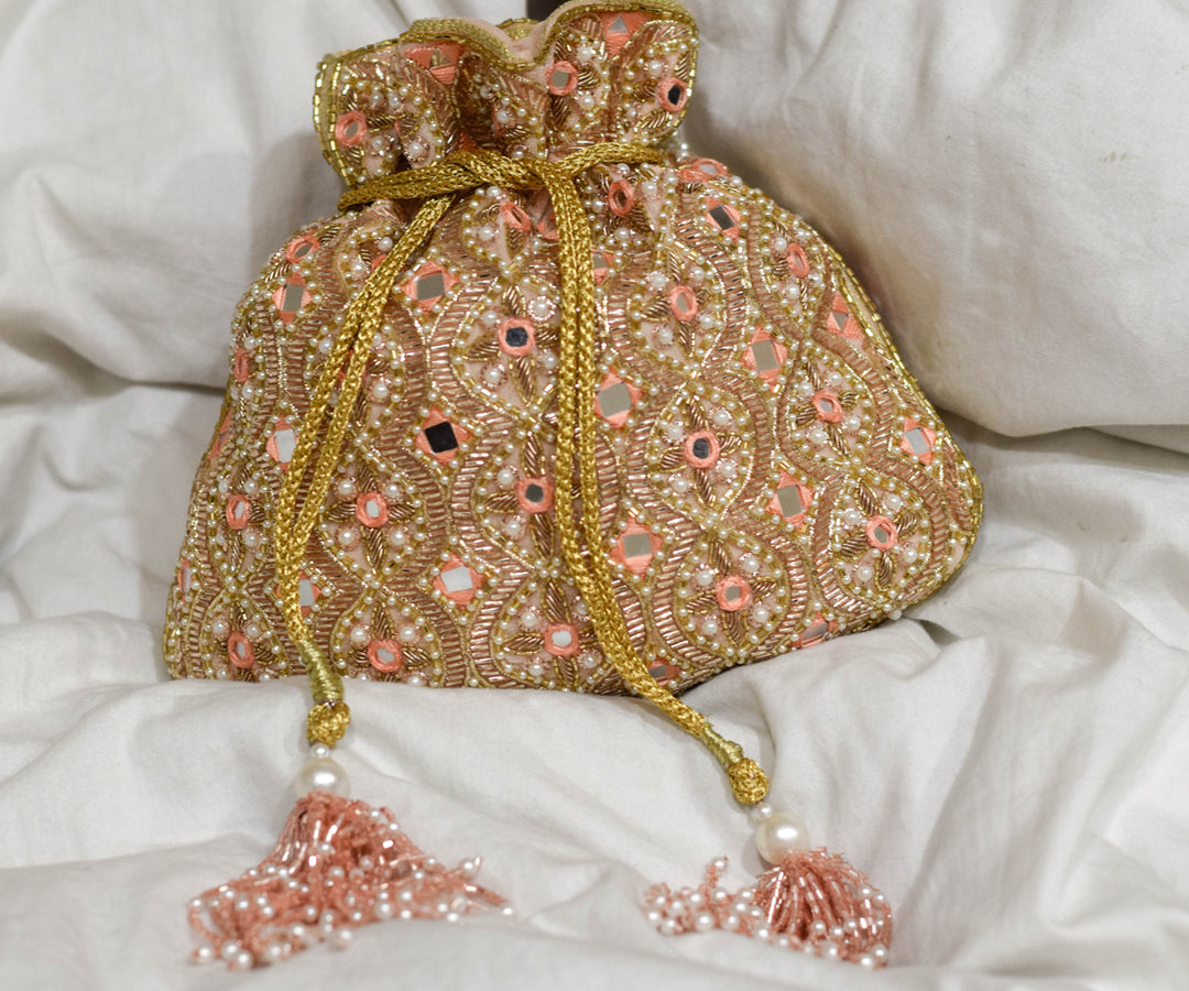 handbags for women,womens tote bags,shoulder bag for womens,women's duffle bags ,women duffle bag,duffle bag,women's ladies purse,branded stylish bag,vanity bag for ladies,purse brand ,ladies hand bags,branded sling bag,chain hand clutches,women pouches,stylish backpack,women's backpack ,ladies hand bags,small women's clutch bags ,shoulder bags for ladies,clutches for party wear,shoulder bags,ladies fashion bags , best brand for wallet,laptop bag ,handbag ,small travel bag for ladies .