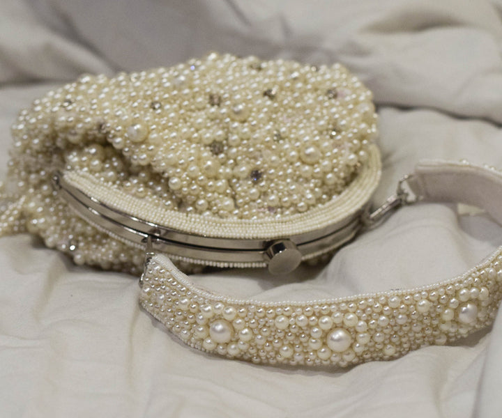 handbags for women,womens tote bags,shoulder bag for womens,women's duffle bags ,women duffle bag,duffle bag,women's ladies purse,branded stylish bag,vanity bag for ladies,purse brand ,ladies hand bags,branded sling bag,chain hand clutches,women pouches,stylish backpack,women's backpack ,ladies hand bags,small women's clutch bags ,shoulder bags for ladies,clutches for party wear,shoulder bags,ladies fashion bags , best brand for wallet,laptop bag ,handbag ,small travel bag for ladies .