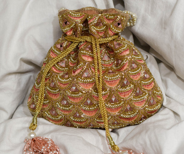 Kenisha Potli – Pink