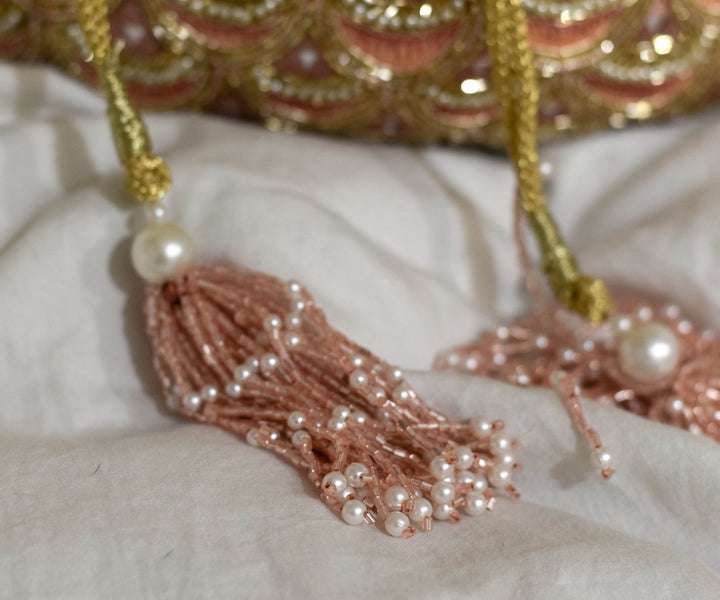 Kenisha Potli – Pink