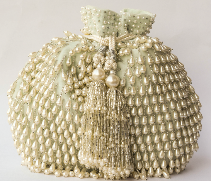 handbags for women,womens tote bags,shoulder bag for womens,women's duffle bags ,women duffle bag,duffle bag,women's ladies purse,branded stylish bag,vanity bag for ladies,purse brand ,ladies hand bags,branded sling bag,chain hand clutches,women pouches,stylish backpack,women's backpack ,ladies hand bags,small women's clutch bags ,shoulder bags for ladies,clutches for party wear,shoulder bags,ladies fashion bags , best brand for wallet,laptop bag ,handbag ,small travel bag for ladies .