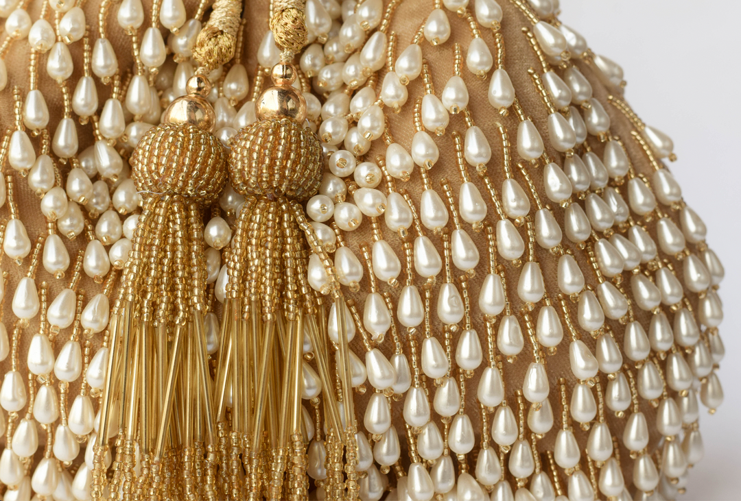 handbags for women,womens tote bags,shoulder bag for womens,women's duffle bags ,women duffle bag,duffle bag,women's ladies purse,branded stylish bag,vanity bag for ladies,purse brand ,ladies hand bags,branded sling bag,chain hand clutches,women pouches,stylish backpack,women's backpack ,ladies hand bags,small women's clutch bags ,shoulder bags for ladies,clutches for party wear,shoulder bags,ladies fashion bags , best brand for wallet,laptop bag ,handbag ,small travel bag for ladies .