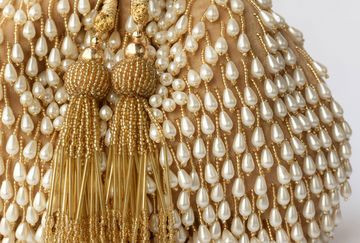 handbags for women,womens tote bags,shoulder bag for womens,women's duffle bags ,women duffle bag,duffle bag,women's ladies purse,branded stylish bag,vanity bag for ladies,purse brand ,ladies hand bags,branded sling bag,chain hand clutches,women pouches,stylish backpack,women's backpack ,ladies hand bags,small women's clutch bags ,shoulder bags for ladies,clutches for party wear,shoulder bags,ladies fashion bags , best brand for wallet,laptop bag ,handbag ,small travel bag for ladies .