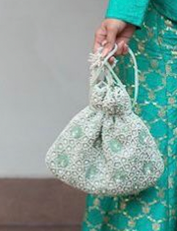 handbags for women,womens tote bags,shoulder bag for womens,women's duffle bags ,women duffle bag,duffle bag,women's ladies purse,branded stylish bag,vanity bag for ladies,purse brand ,ladies hand bags,branded sling bag,chain hand clutches,women pouches,stylish backpack,women's backpack ,ladies hand bags,small women's clutch bags ,shoulder bags for ladies,clutches for party wear,shoulder bags,ladies fashion bags , best brand for wallet,laptop bag ,handbag ,small travel bag for ladies .