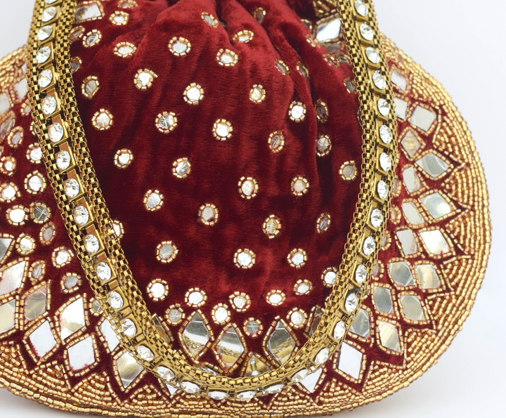 Satara Potli – Red & Gold