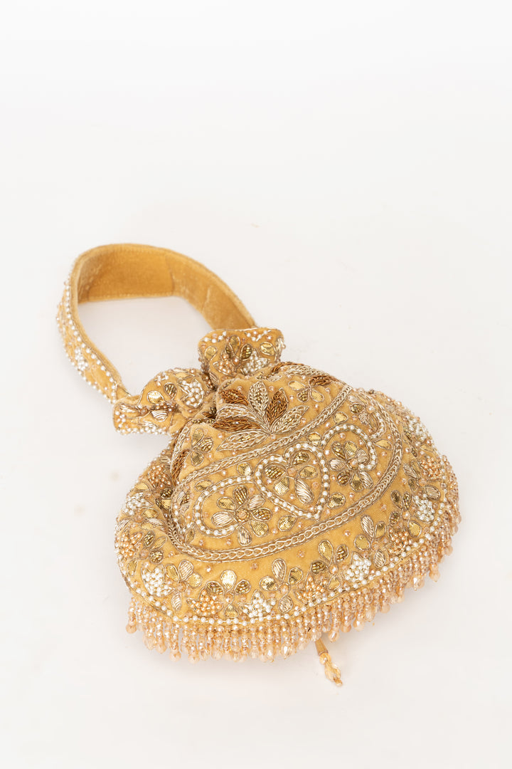 Elina Potli – Gold
