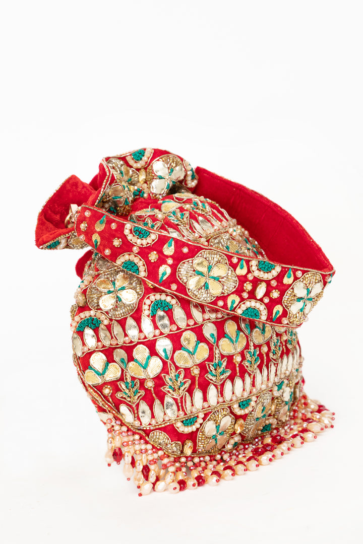 Ravya Potli – Red