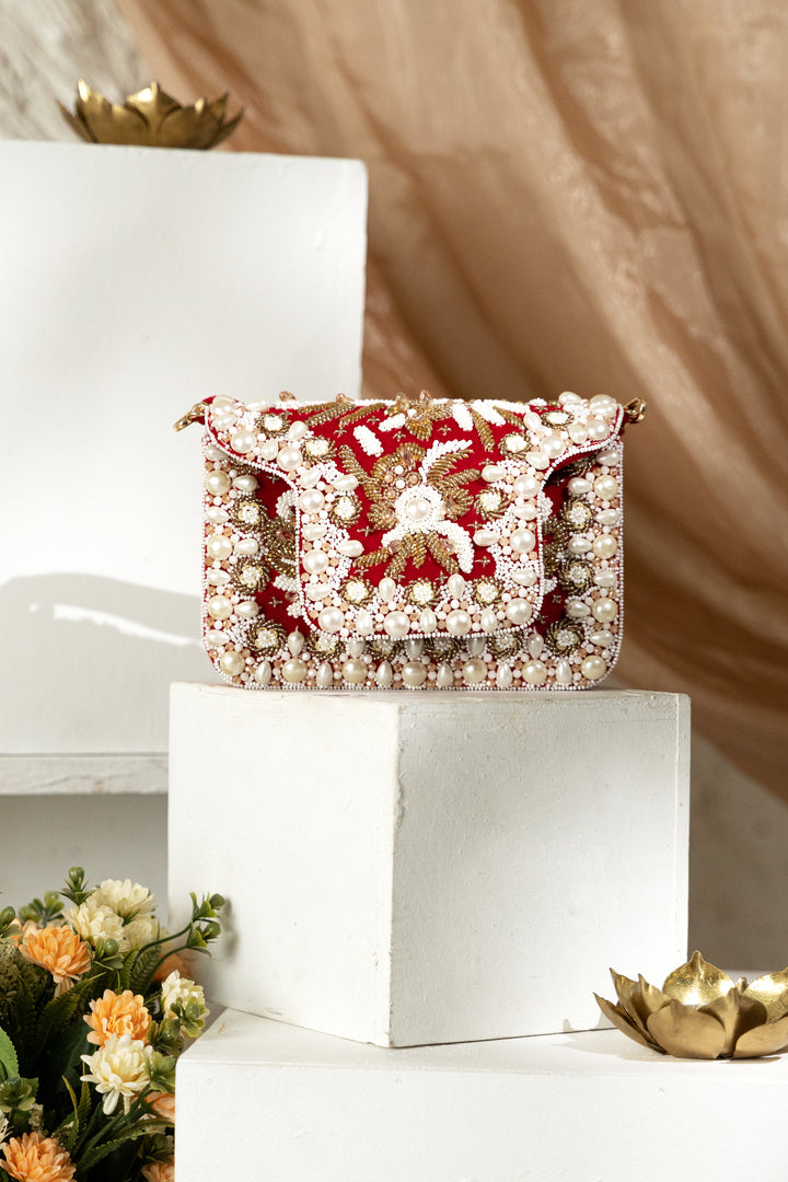 Saira Clutch — Red