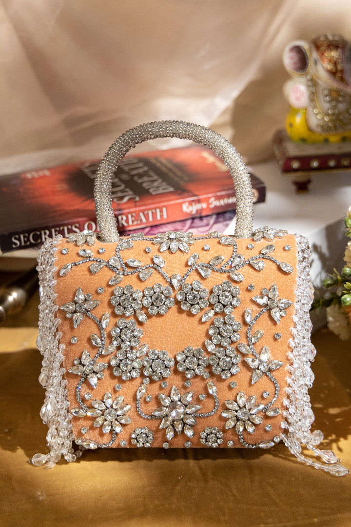 Minali Clutch- CORAL