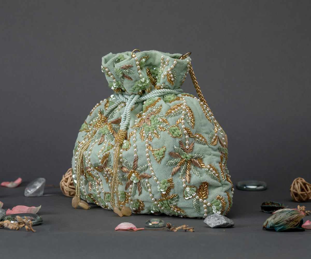 Polyurethane Green Ladies Handbag Purse at Rs 295/piece in New Delhi | ID:  2852554803655